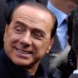 Сильвио Берлускони  уверяет, что только он может спасти Италию от кризиса